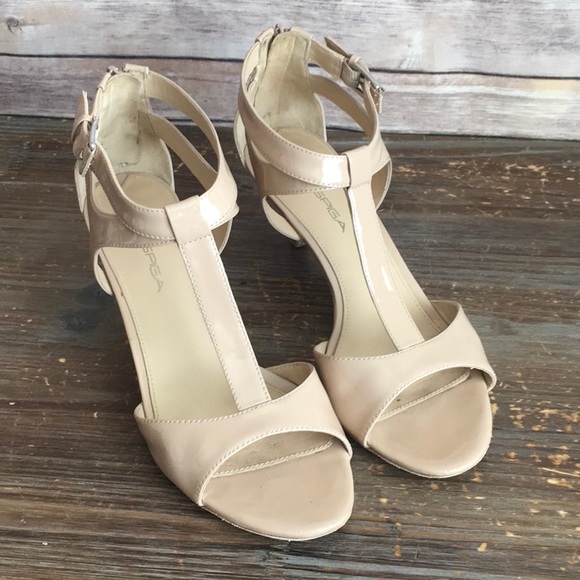Via Spiga Schuhes Vlindsie Nude Sandale Größe 75 Poshmark Via Spiga Schuhes Vlindsie Nude Nude Vlindsie Sandale Größe 75 Poshmark 7ab904